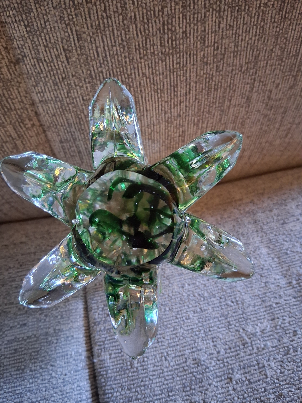 Vintage Murano Inspired Blown Glass Tree With Green Ribbon Coloring 8" - Picture 4 of 6